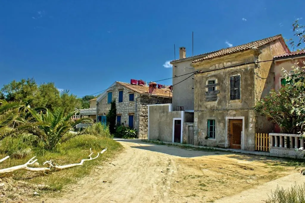 Studio Apartment In Susak With Air Conditioning, Wi-Fi
