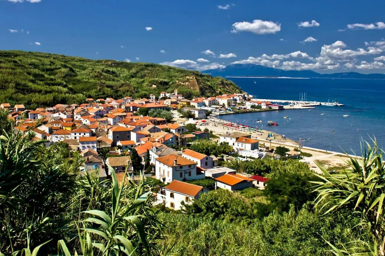 Studio Apartment In Susak With Air Conditioning, Wi-Fi